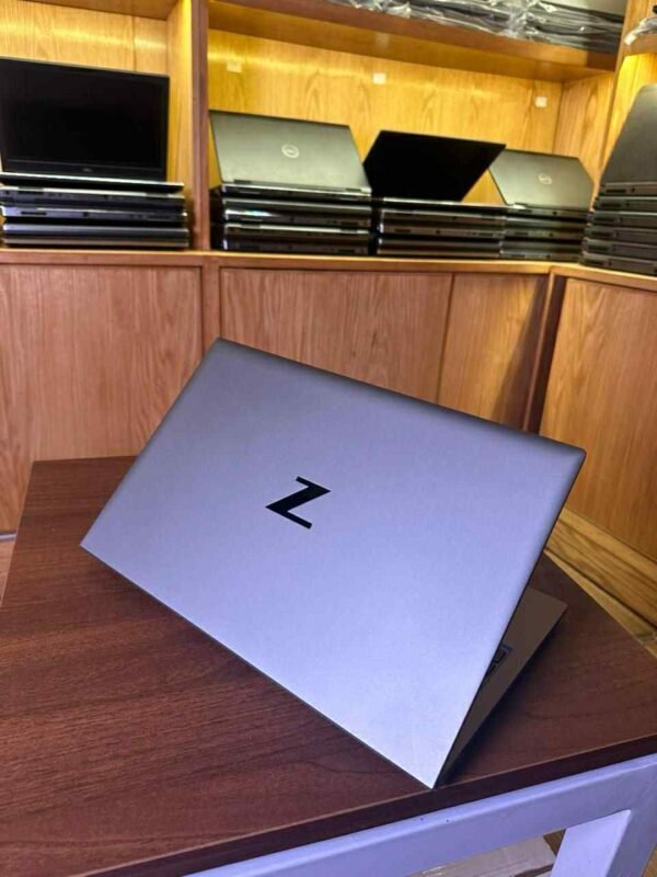Hp zbook firefly G7